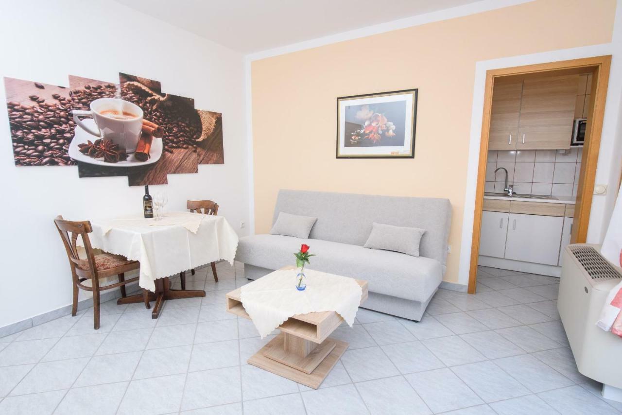 Apartments San Jozef Trogir Eksteriør billede